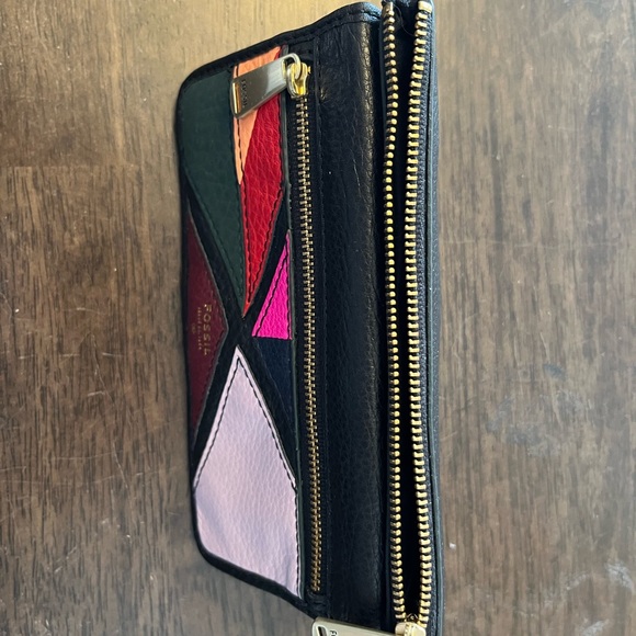 Fossil Women’s Patchwork Bifold - Picture 4 of 4